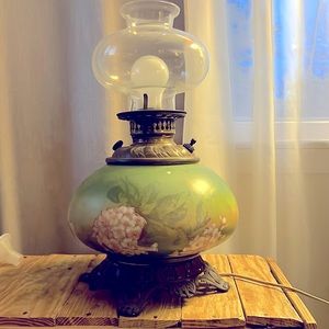 Antique Victorian Hand Painted  pink hydrangea lamp